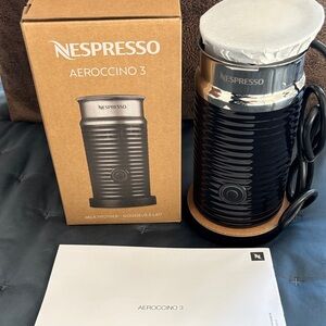 🆕Nespresso Aeroccino 3 Milk Frother - Black and Silver
